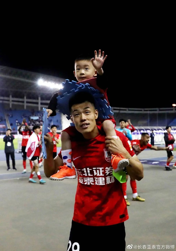 坚持与时俱进介绍图片
