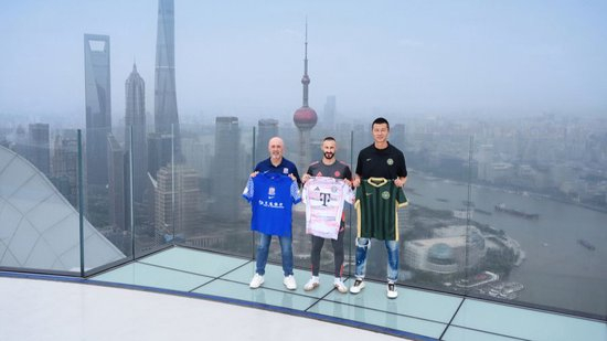 坚持与时俱进详情图