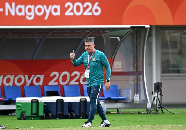 1791162365916073096.jpg 亚运会丨足球——男足小组赛:中国队对阵伊朗队XxjpseC000919_20260920_PEPFN0A001.jpg